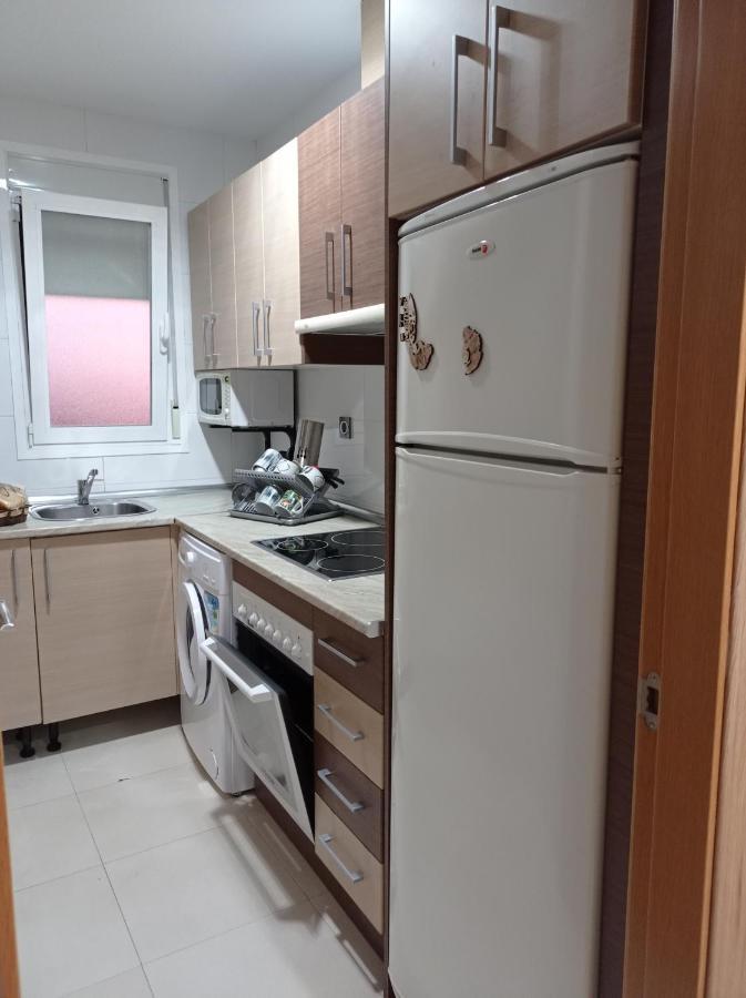 Apartamentos Turisticos Las Cinco Joyas Linares  Eksteriør bilde