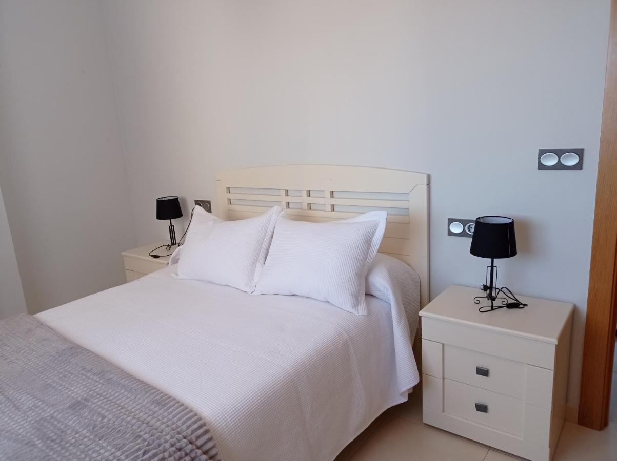 Apartamentos Turisticos Las Cinco Joyas Linares  Eksteriør bilde