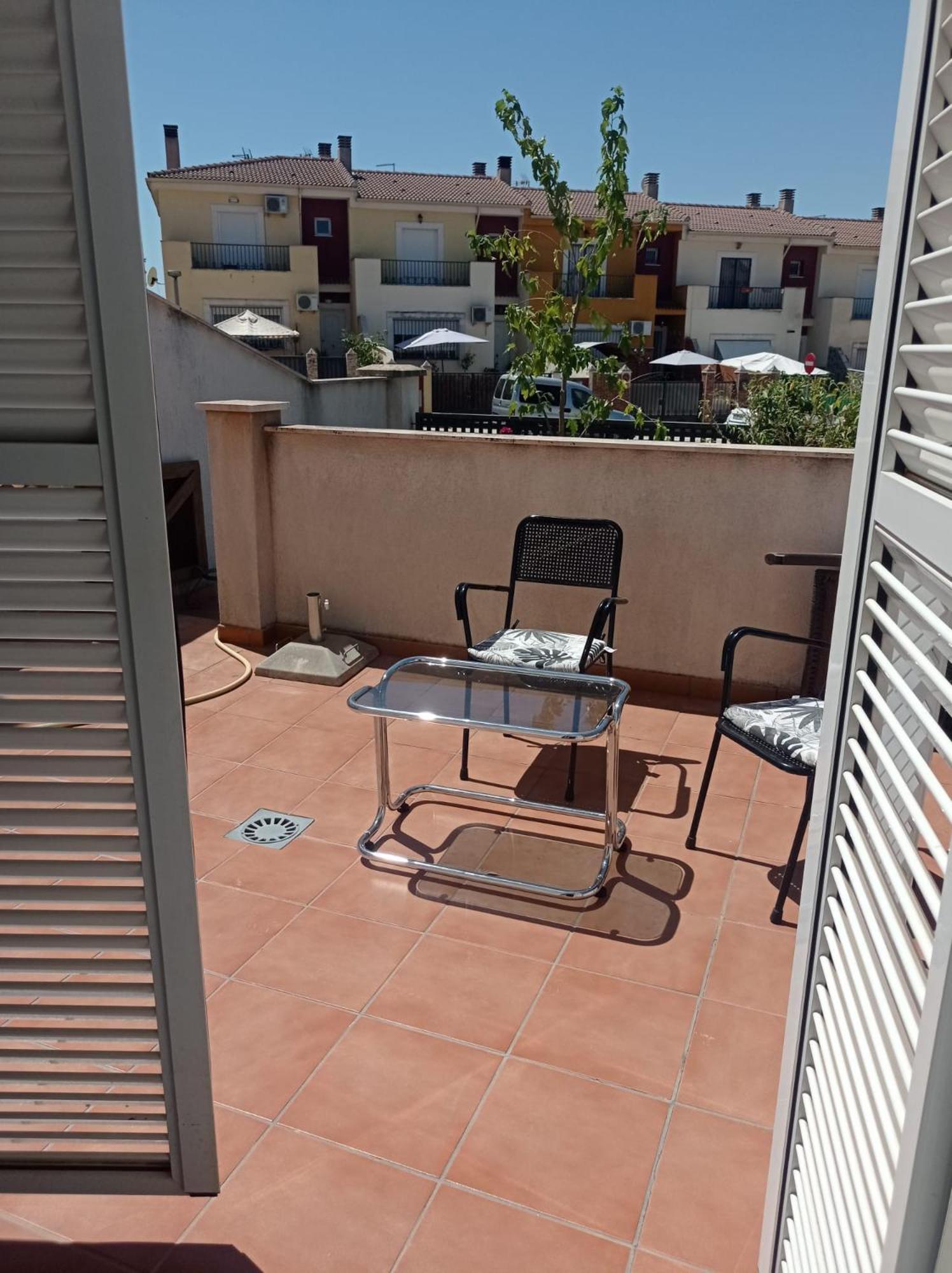 Apartamentos Turisticos Las Cinco Joyas Linares  Eksteriør bilde