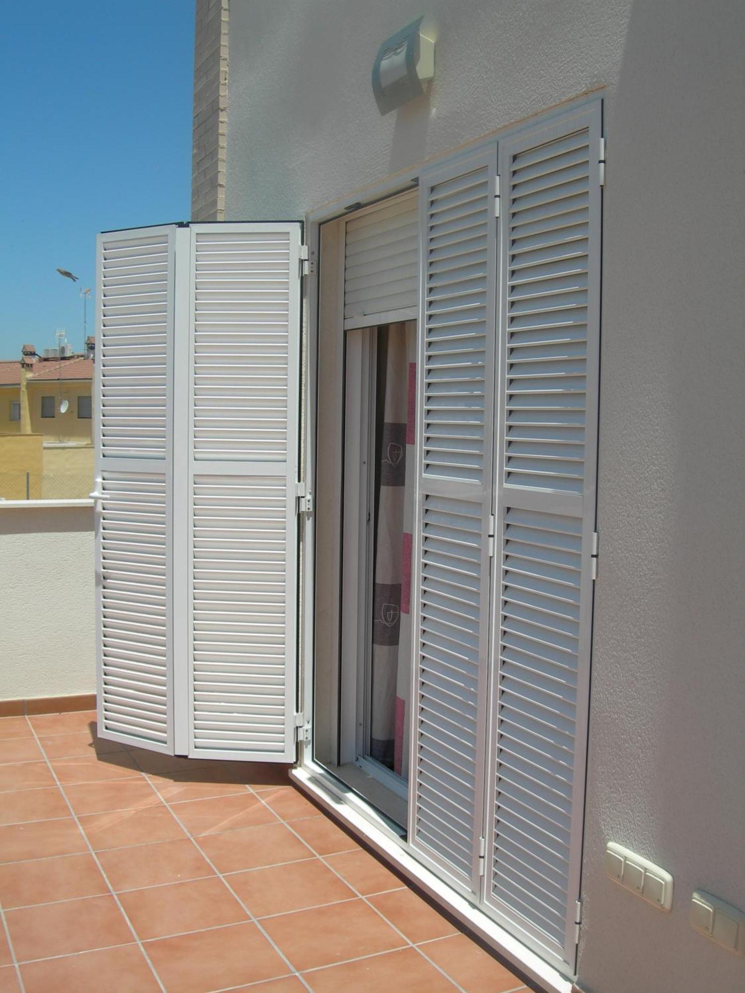 Apartamentos Turisticos Las Cinco Joyas Linares  Eksteriør bilde