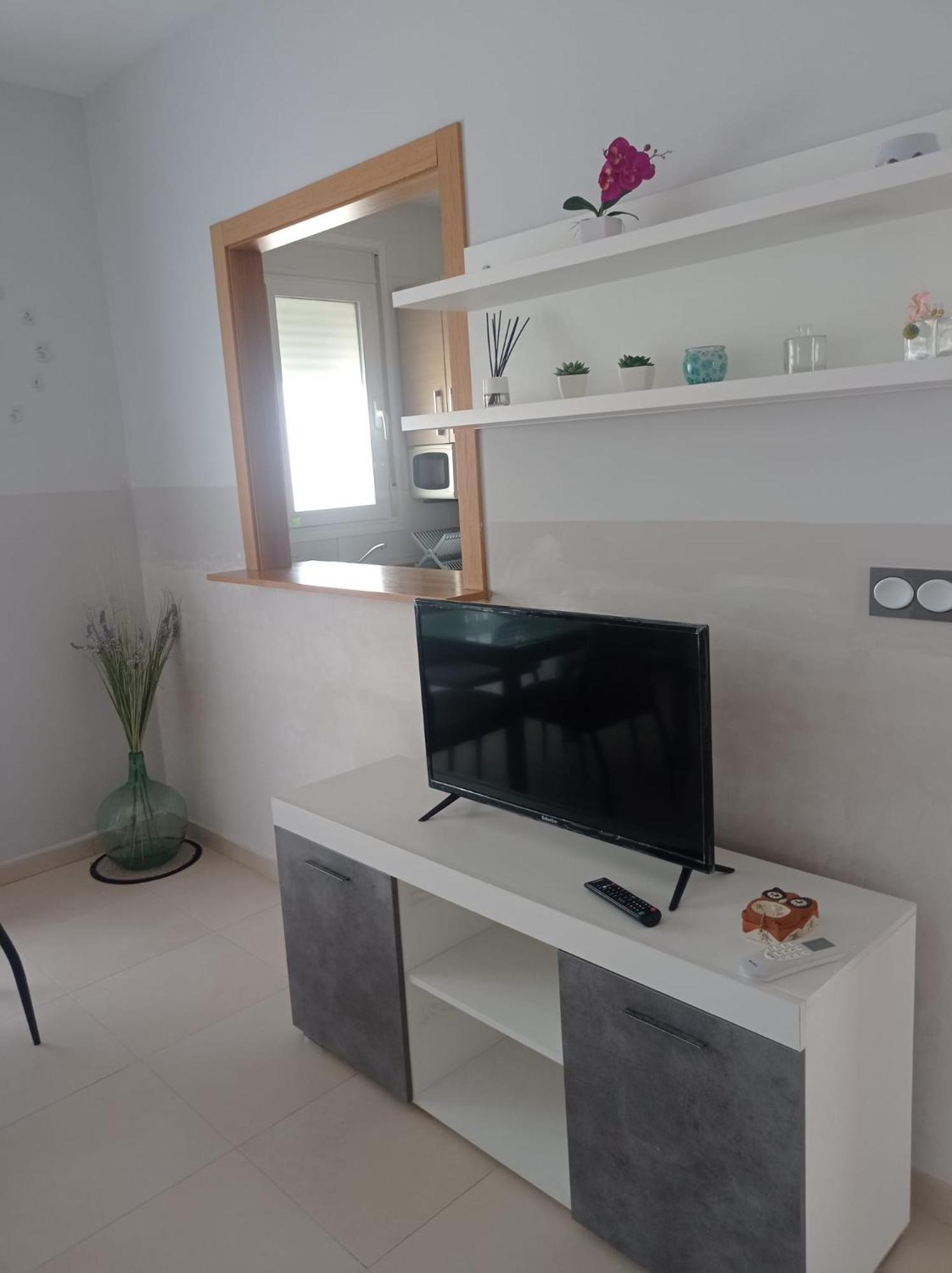 Apartamentos Turisticos Las Cinco Joyas Linares  Eksteriør bilde